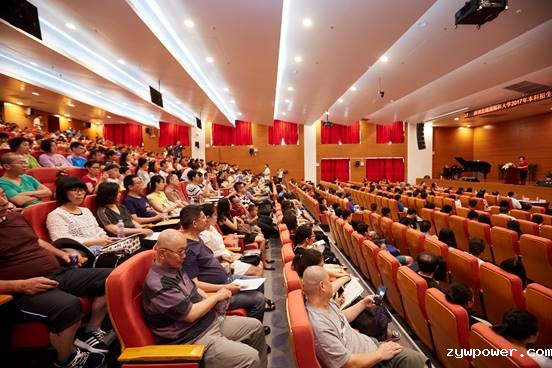 http://www.szmsubit.edu.cn/__local/5/54/65/2BD27B642E4B1CDF8AC9F5229F1_0E3415A5_B28B.jpg